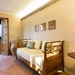 Villa Dimora San Germano 14, Emma